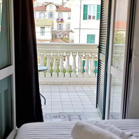 Carlo's Lf2.17-sanremo Centro-la Maison Del Corso- * 산레모